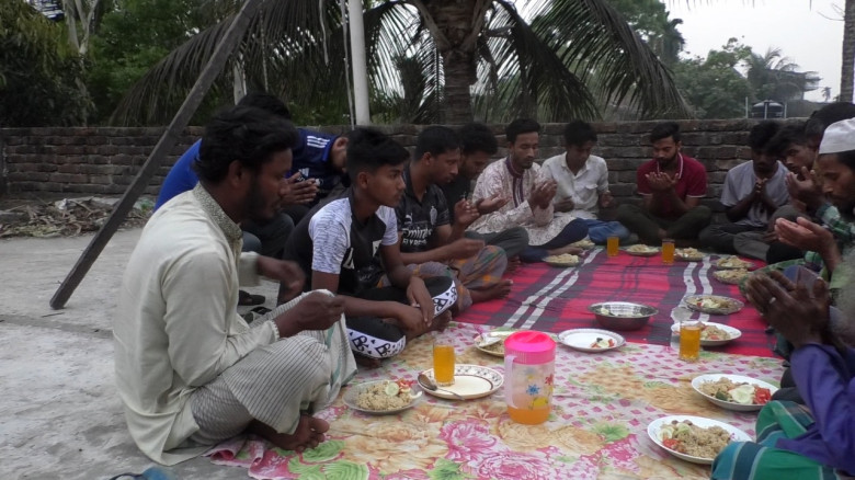 মুক্তাগাছায় অন্বেষণের দোয়া ও ইফতার মাহফিলে উচ্ছ্বস...