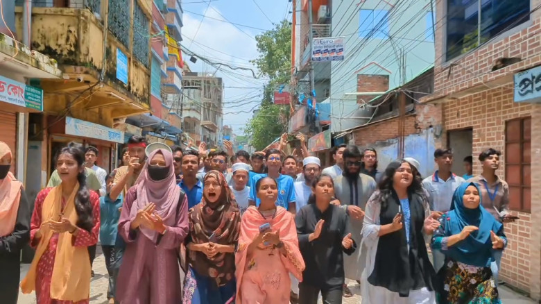 পাথর মেরে ব্যবসায়ীকে হত্যা, ঝালকাঠি জেলা জুড়ে বিক...