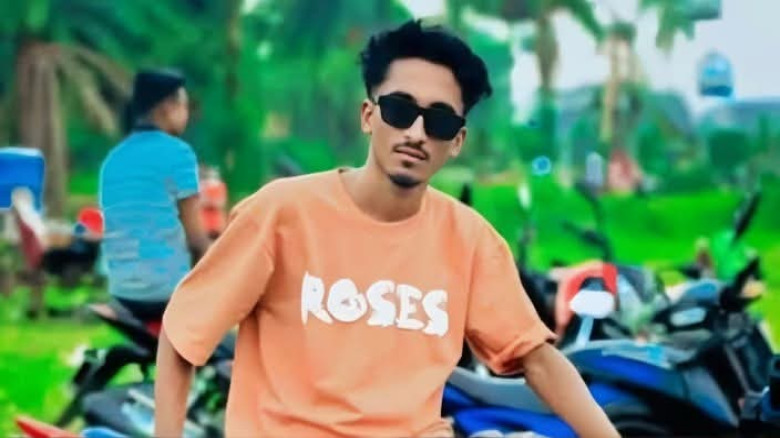 নড়াইলে মোটর সাইকেল ও ট্রলির মুখোমুখি সংঘ*র্ষে কিশো...