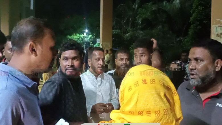 চুয়াডাঙ্গা বিষাক্ত মদপানে ৬ জনের মৃত্যু...