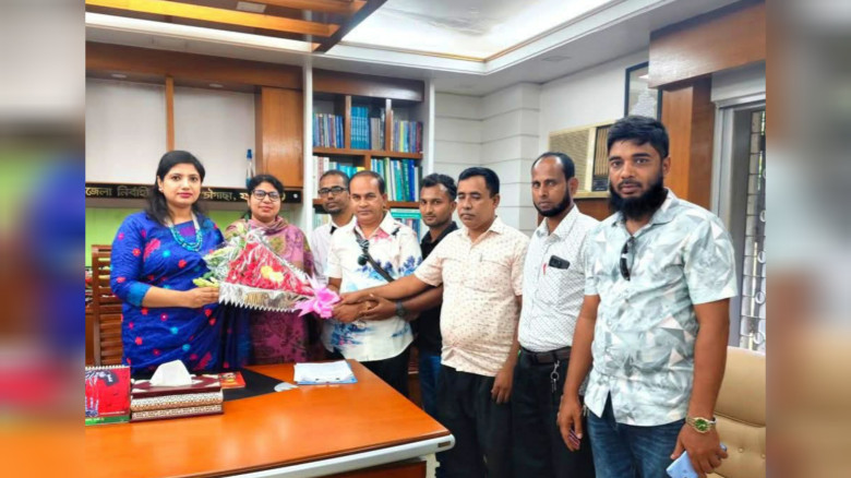 চৌগাছার সাংবাদিকদের সাথে নতুন  নির্বাহী অফিসারের স...