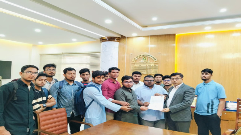 শেখ হাসিনার রায়ে প্রতিবাদ জানানো শিক্ষকদের শাস্তির...