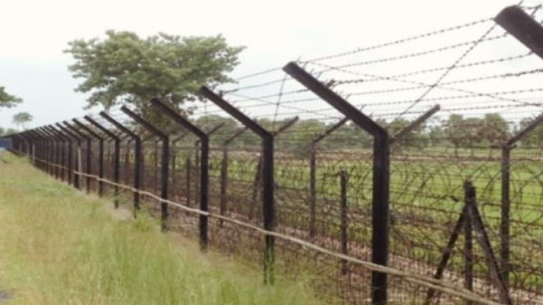 পাটগ্রাম সীমান্তে গুলিতে নিহত গরু ব্যবসায়ীর লাশ নি...