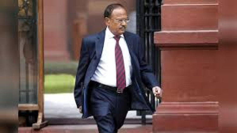 মোবাইল ব্যবহার করেন না ভারতের নিরাপত্তা উপদেষ্টা...